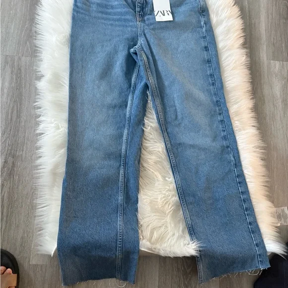 NWT Zara Straight Leg Light Blue Denim 6 - Picture 2 of 4